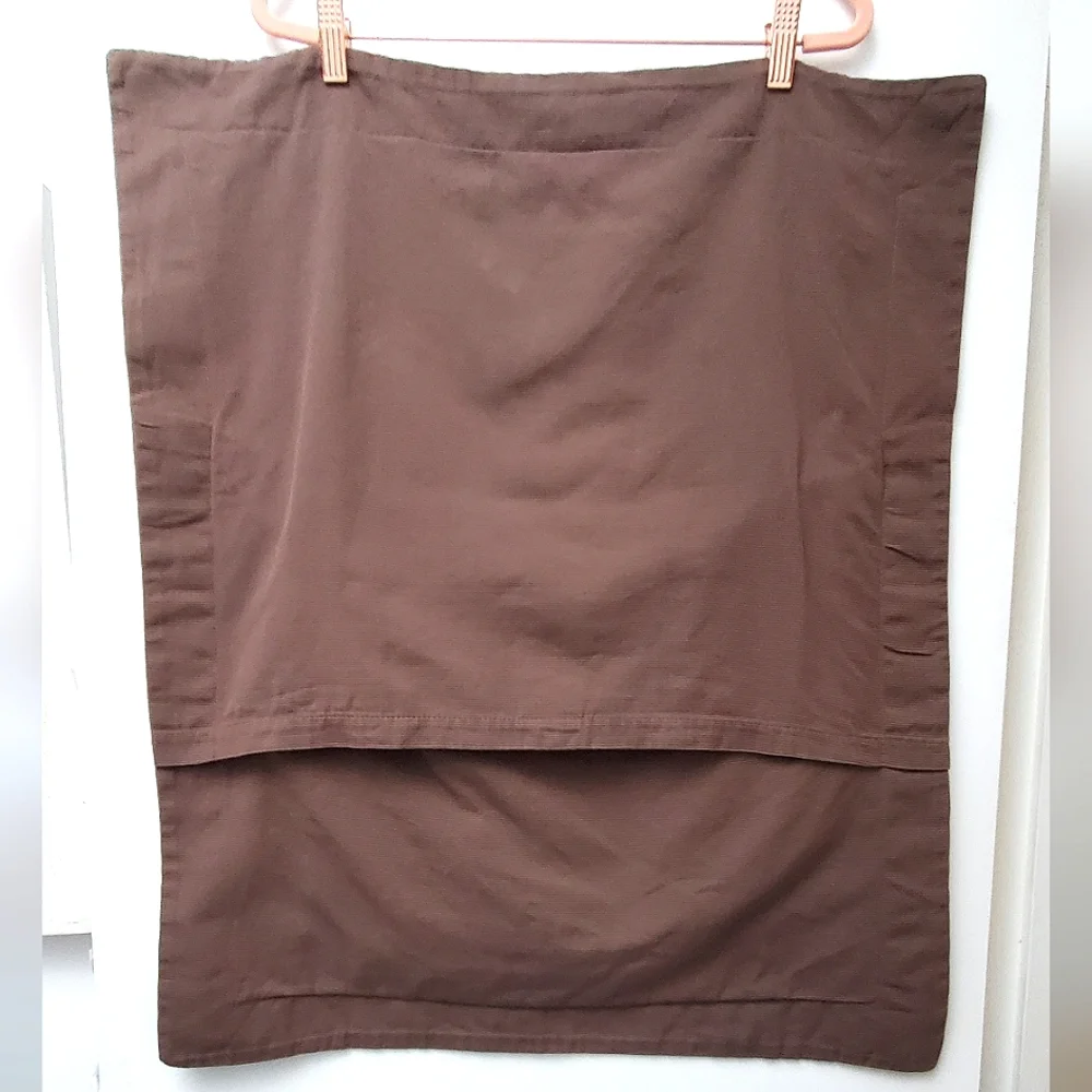 Restoration Hardware Baby&Child Brown Micro Ribbed Embroidered Bee Pillowcase